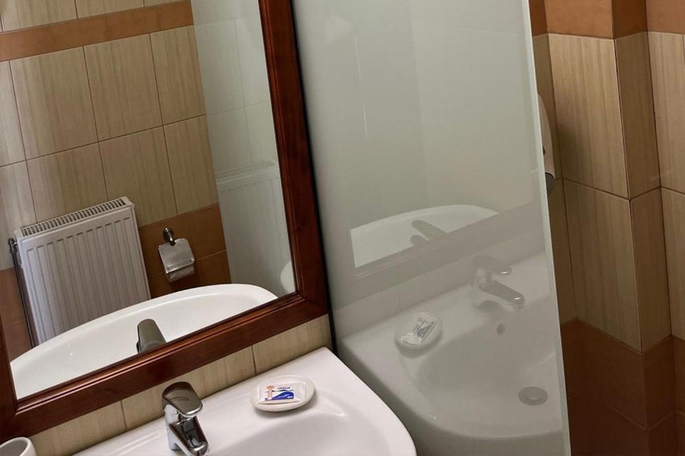 ויטינה Guesthouse Teloni מראה חיצוני תמונה