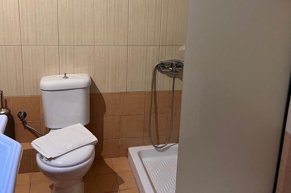 ויטינה Guesthouse Teloni מראה חיצוני תמונה